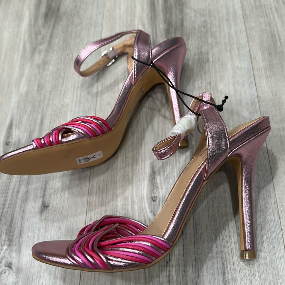 NWT Express pink metallic heels